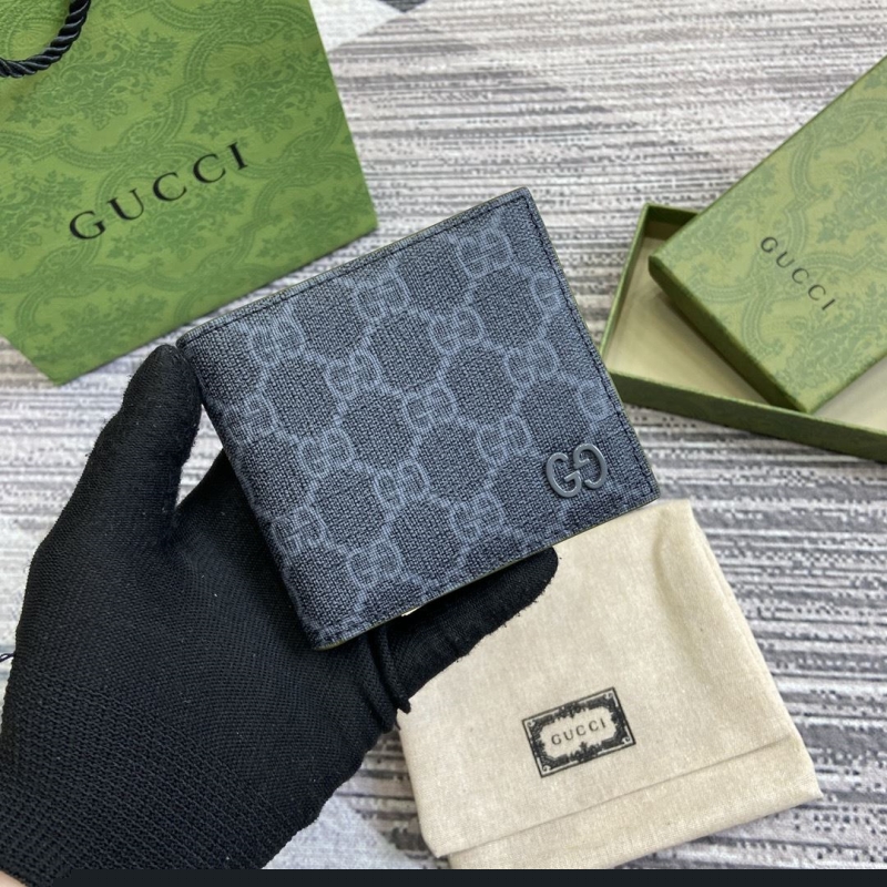 G*u*i wallets & purse